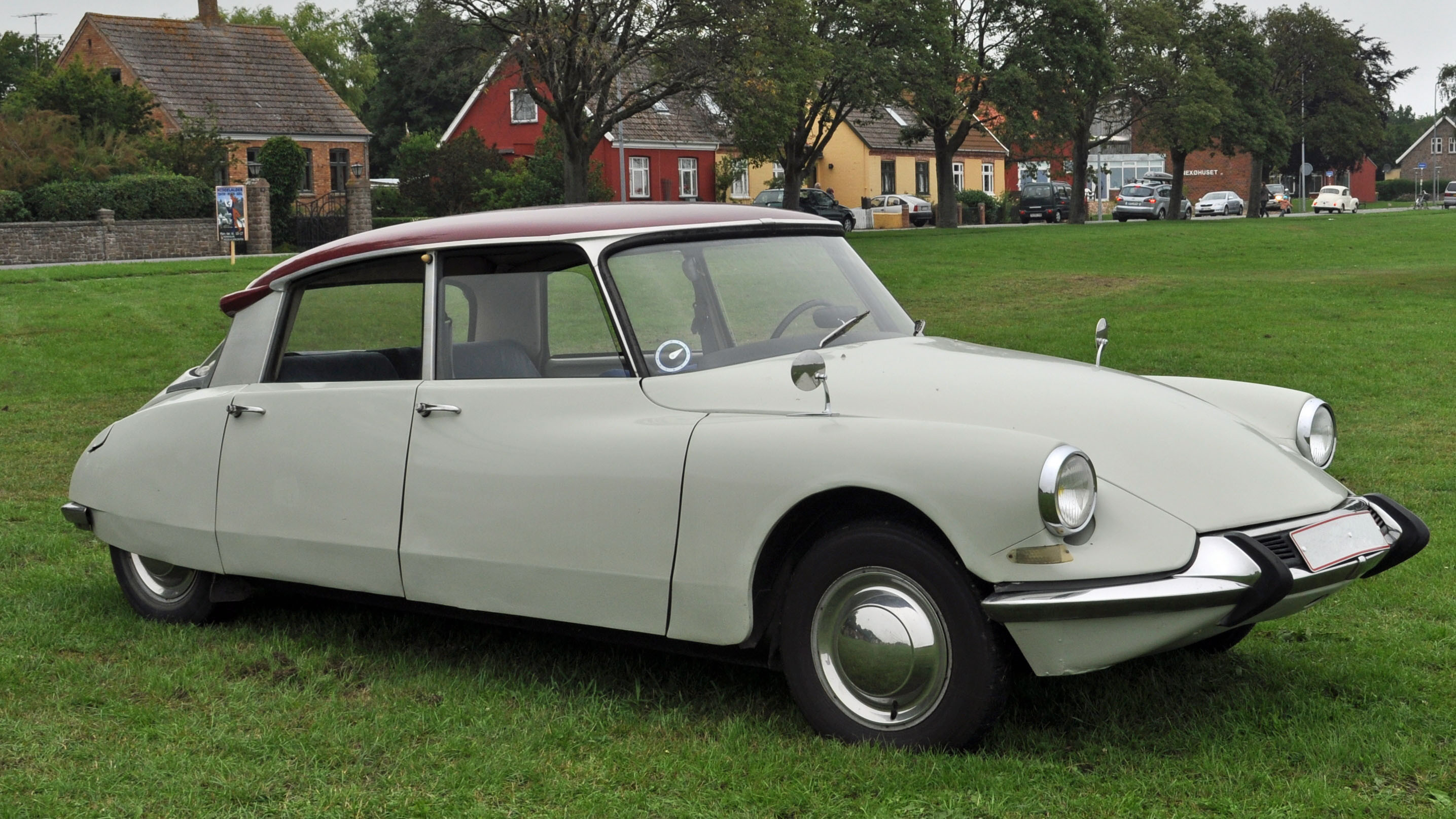 Citroën DS - Wikipedia