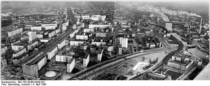 File:Bundesarchiv Bild 183-G0404-0009-001, Berlin, Panorama, Plattenbauten.jpg