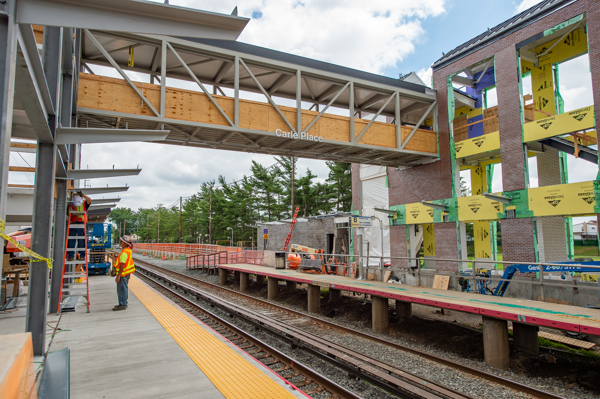 Place station