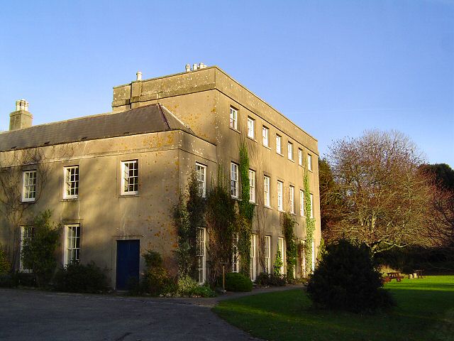 File:Gaia House - South Devon - geograph.org.uk - 82120.jpg