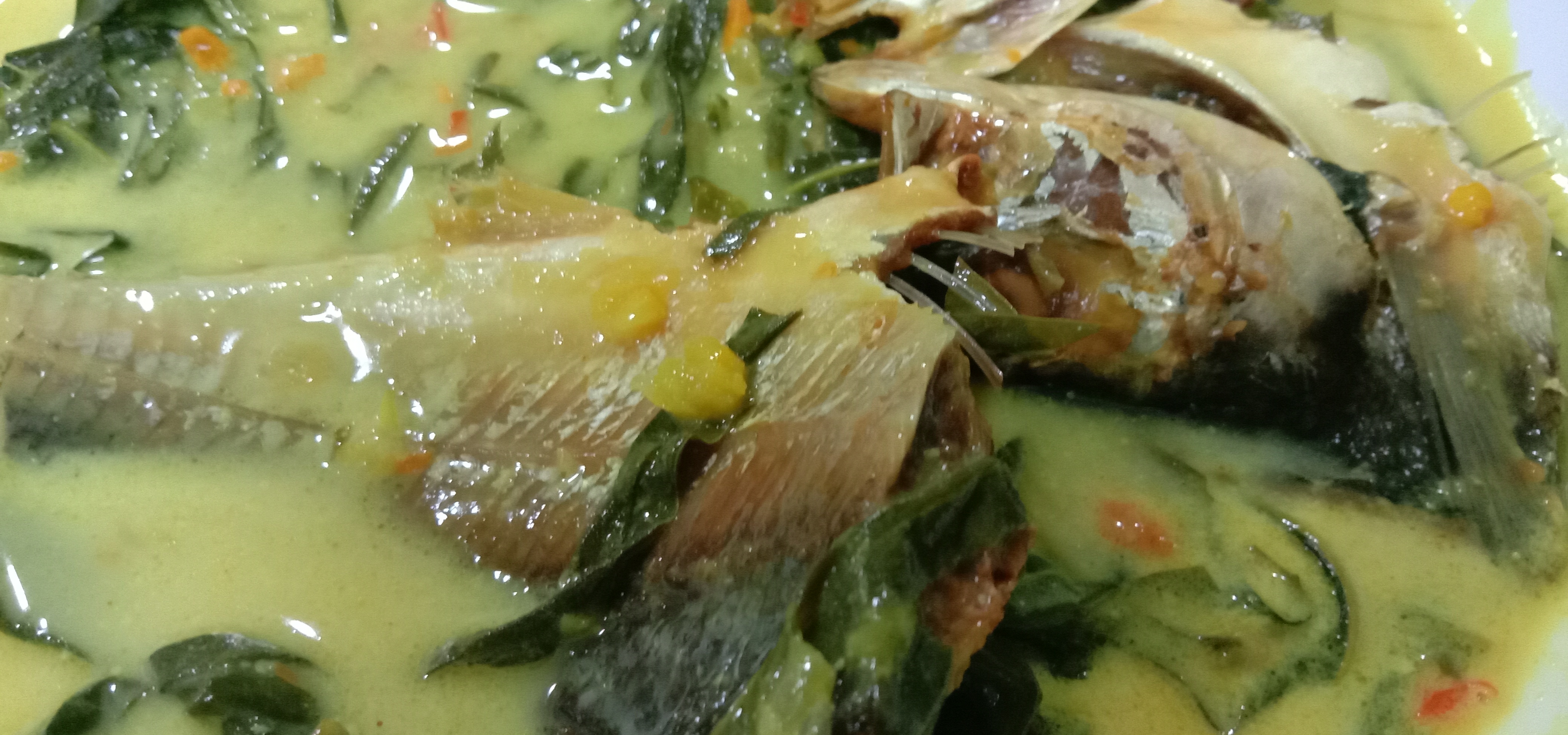 pucuk ubi masak lemak