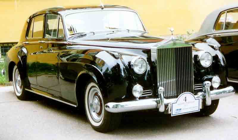 File:Rolls-Royce Saloon 2.jpg