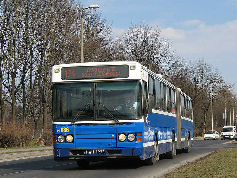 File:Scania cn113alb krakow.jpg