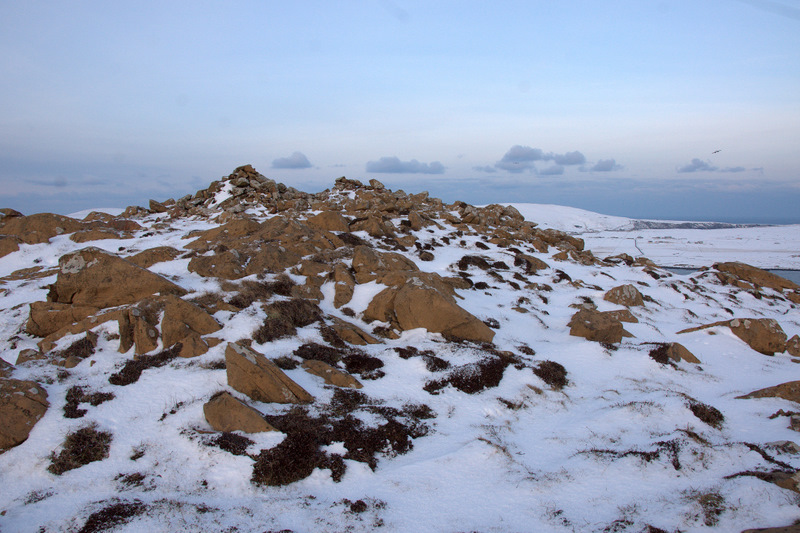 File:Summit of Little Heog - geograph.org.uk - 2202338.jpg