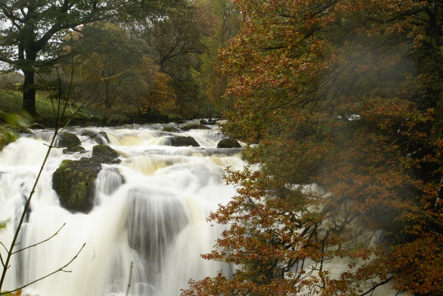 File:Swallow Falls - geograph.org.uk - 1006761.jpg