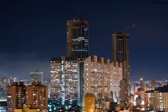 File:Torres gemelas,de Parque Central Caracas. son las torres mas altas de América del Sur..jpg