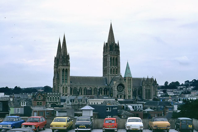 File:Truro Cathedral, 1980 - geograph.org.uk - 1828869.jpg