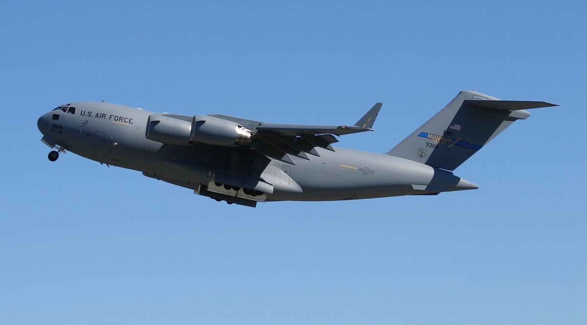 USAF Boeing C-17 Globemaster III (6212232465).jpg