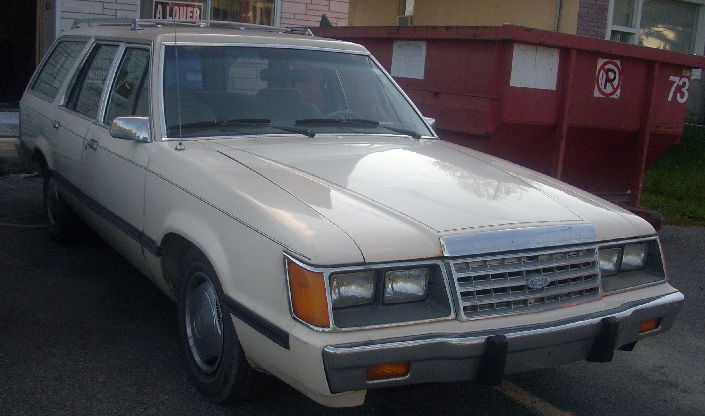 File:'85-'86 Ford LTD Wagon -- Front.jpg. 