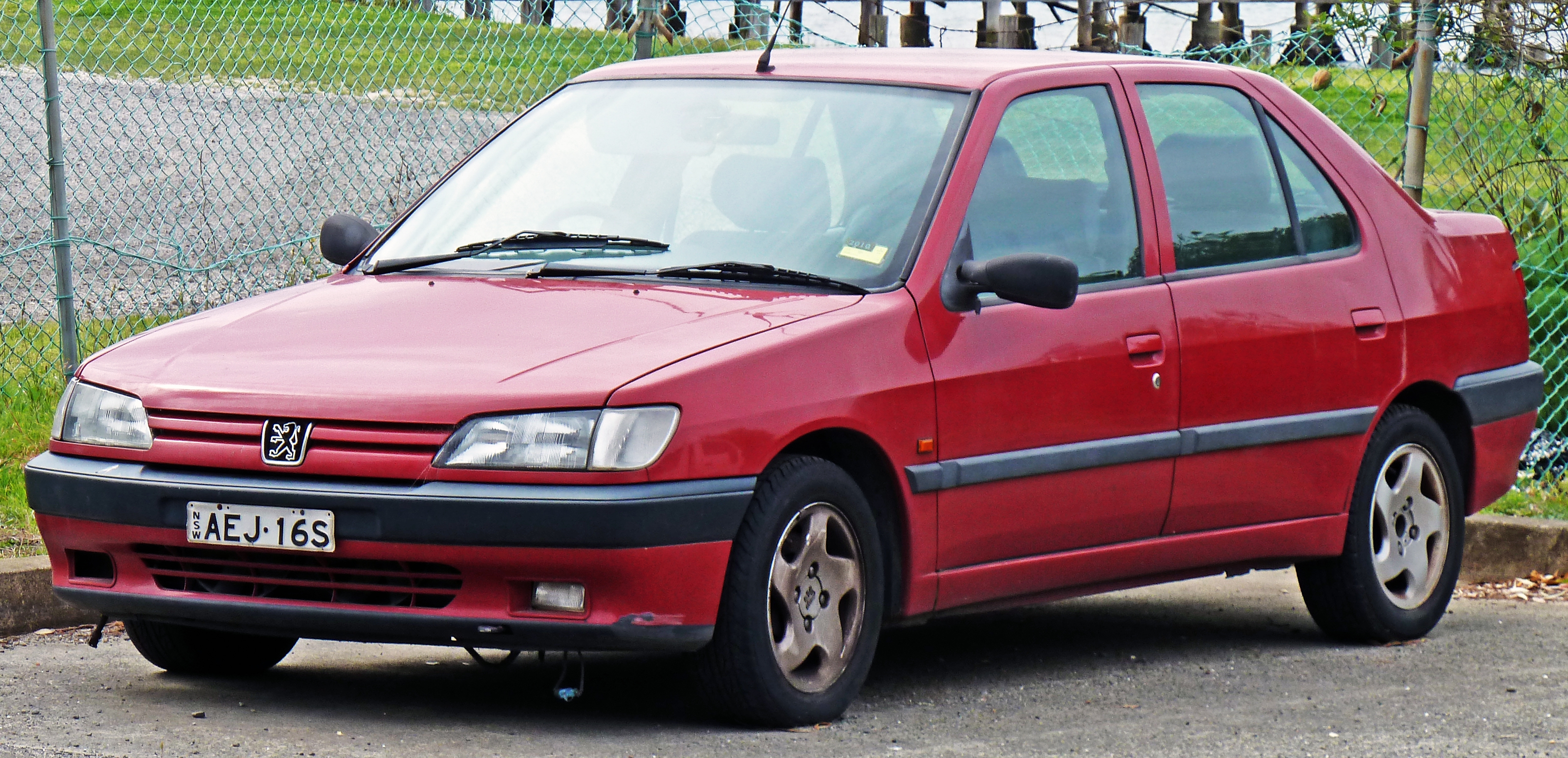 file-1995-1997-peugeot-306-n3-st-sedan-01-jpg-wikimedia-commons