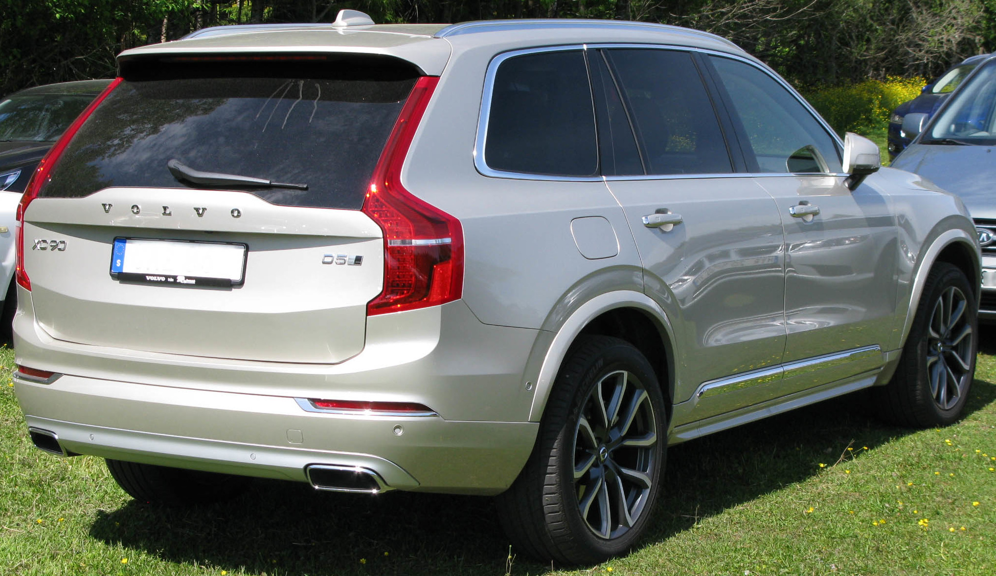 Фото Volvo XC90 (2015 - 2019), поколение II