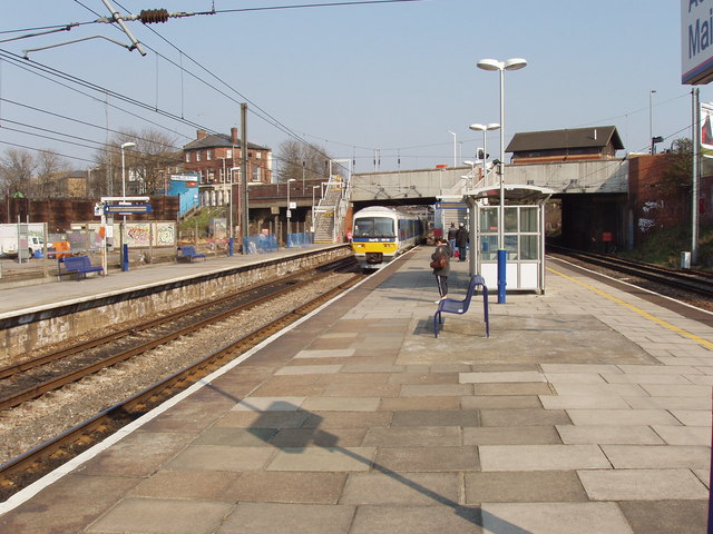 File:Acton Main Line station - geograph.org.uk - 137846.jpg