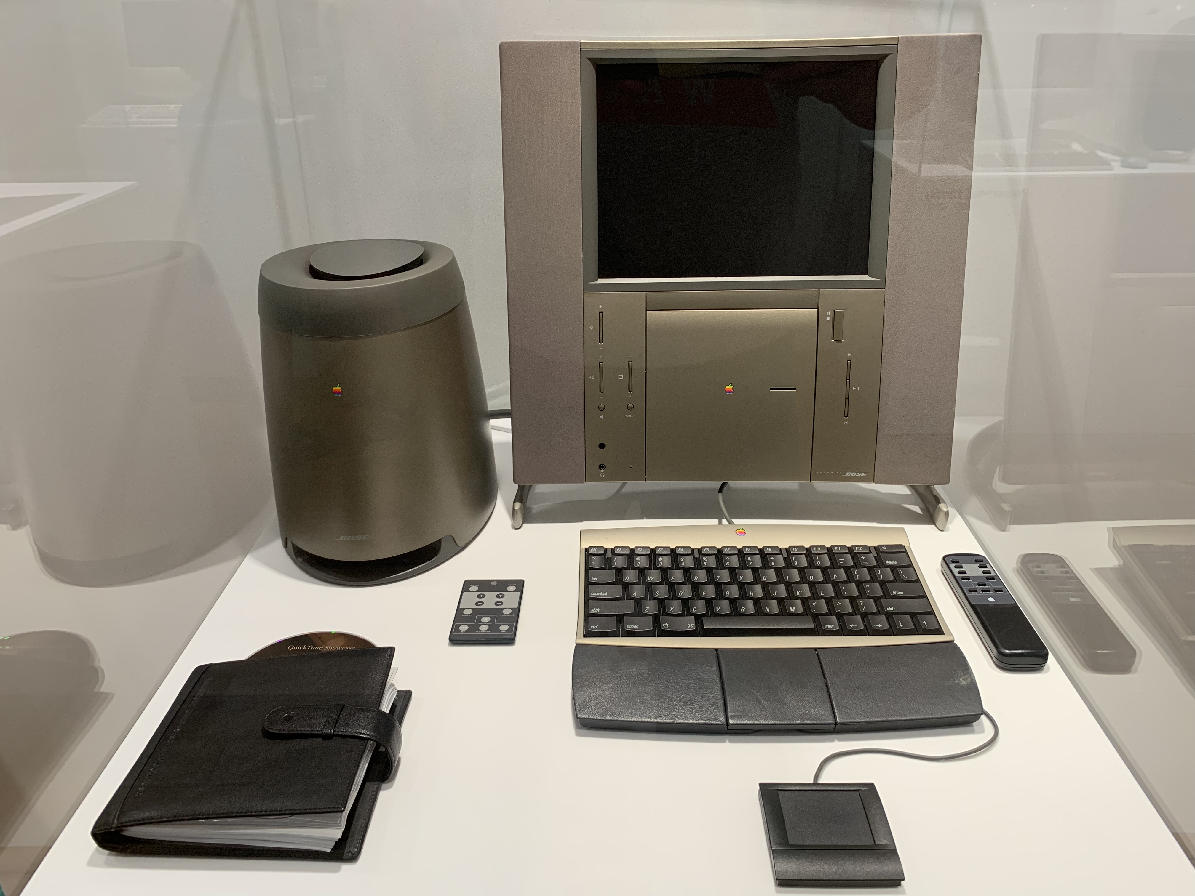 Twentieth Anniversary Macintosh - Wikipedia