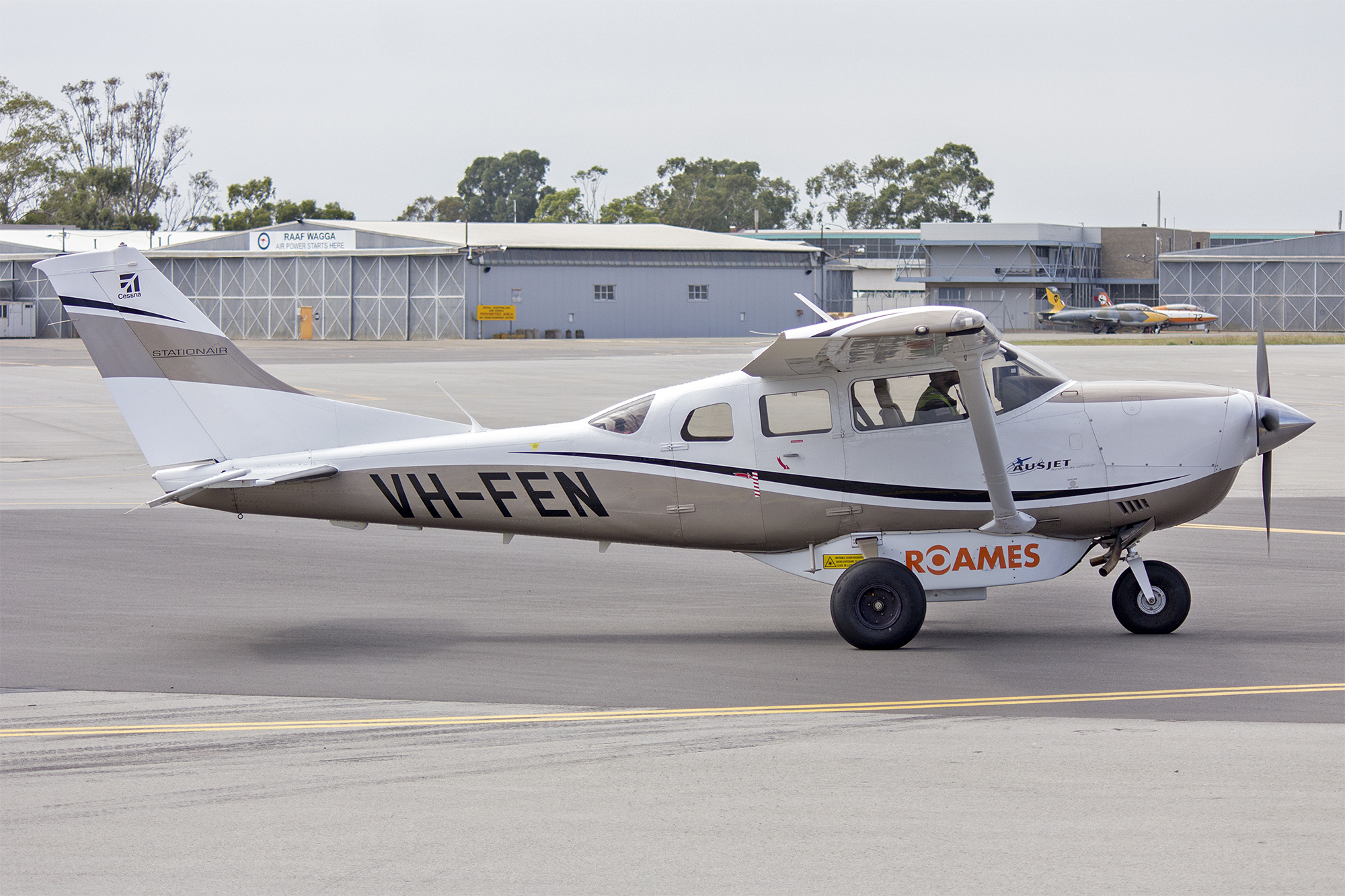 Cessna 206 фото