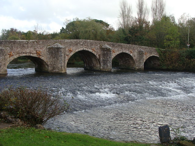 File:Bickleigh Bridge from the Fisherman's Cot Inn - geograph.org.uk - 1555983.jpg