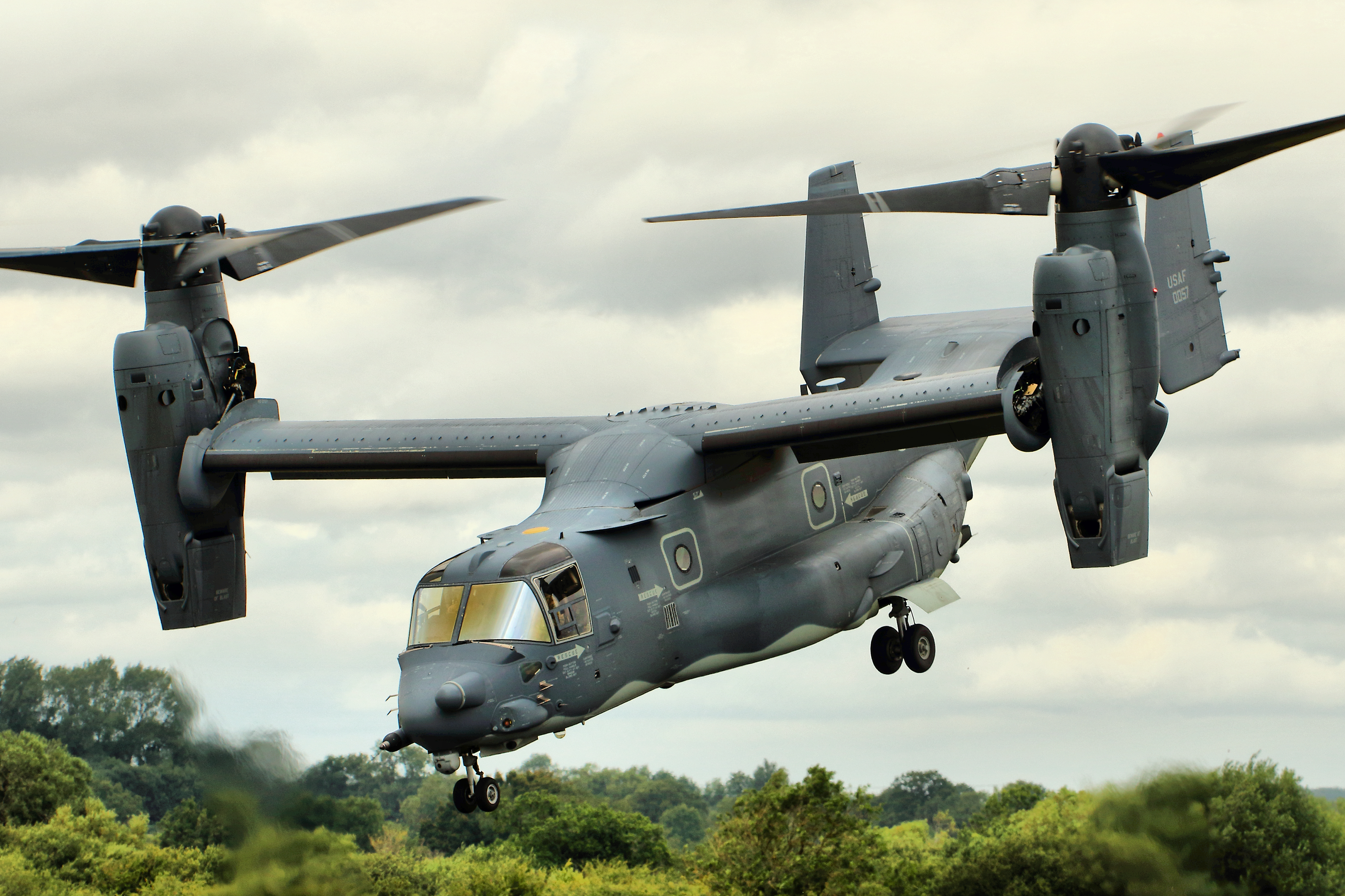 Винтокрыл. Конвертоплан v-22 Оспрей. Вертолет Bell v-22 Osprey. Конвертопланы CV-22 Osprey. Конвертоплан Bell v-22 Osprey.