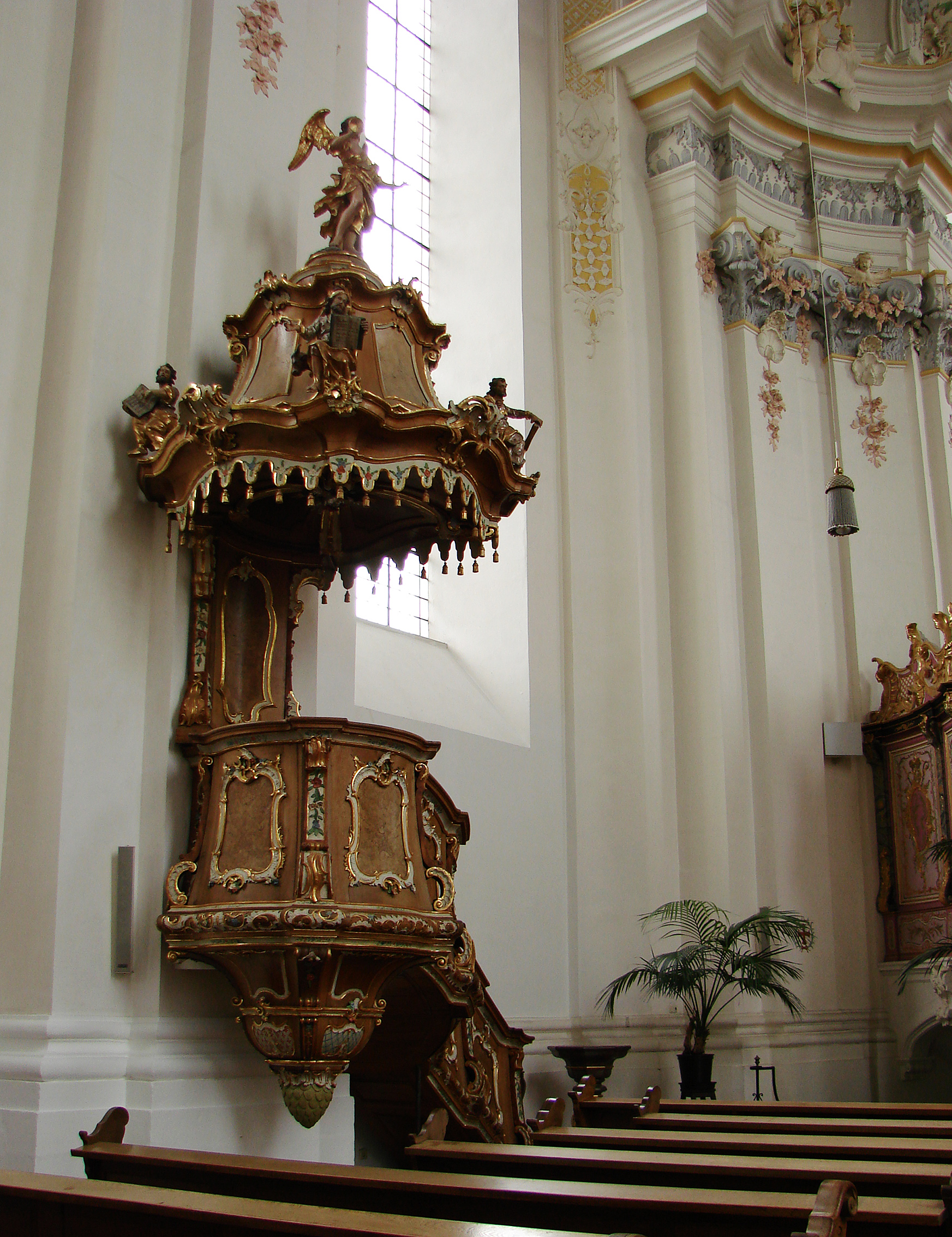 Fichier:Chaire Eglise Saint-Paulin Trèves 280608.jpg — Wikipédia