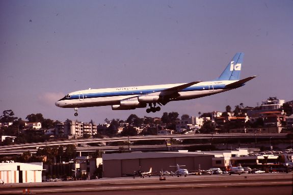 File:Douglas DC-8 N728PL.jpg