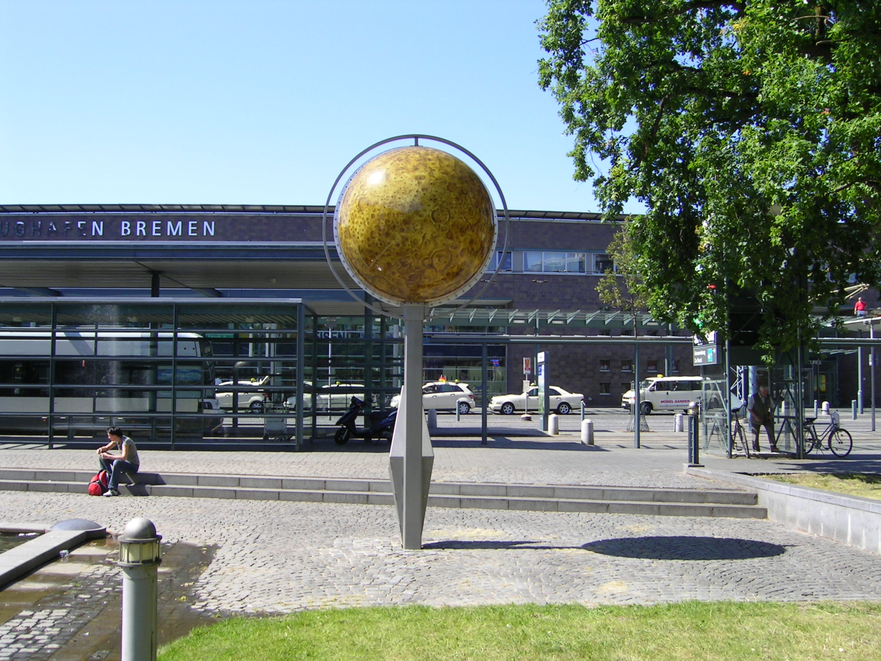 Parkplatz Flughafen Bremen - Sorgenfrei am Flughafen parken mit ICH-PARKE-BILLIGER