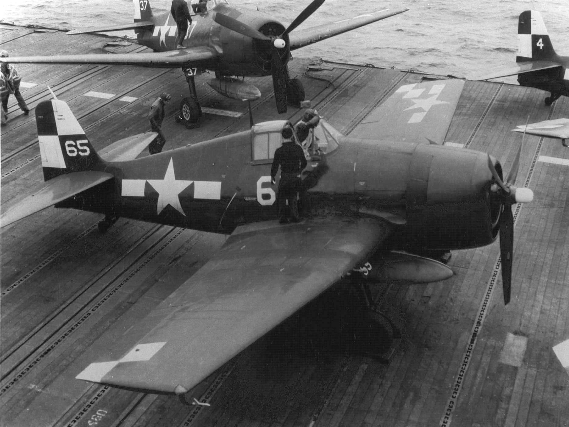 File Grumman F6f 5 Hellcat Of Vf 17 Aboard Uss Hornet Cv 12 In