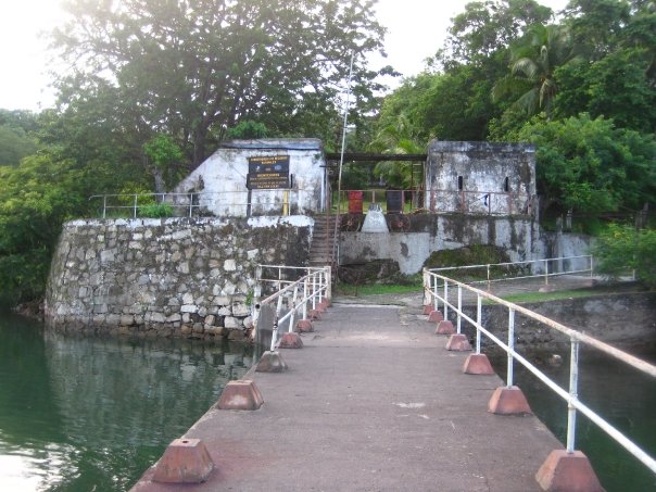 Muelle de la Isla San Lucas.