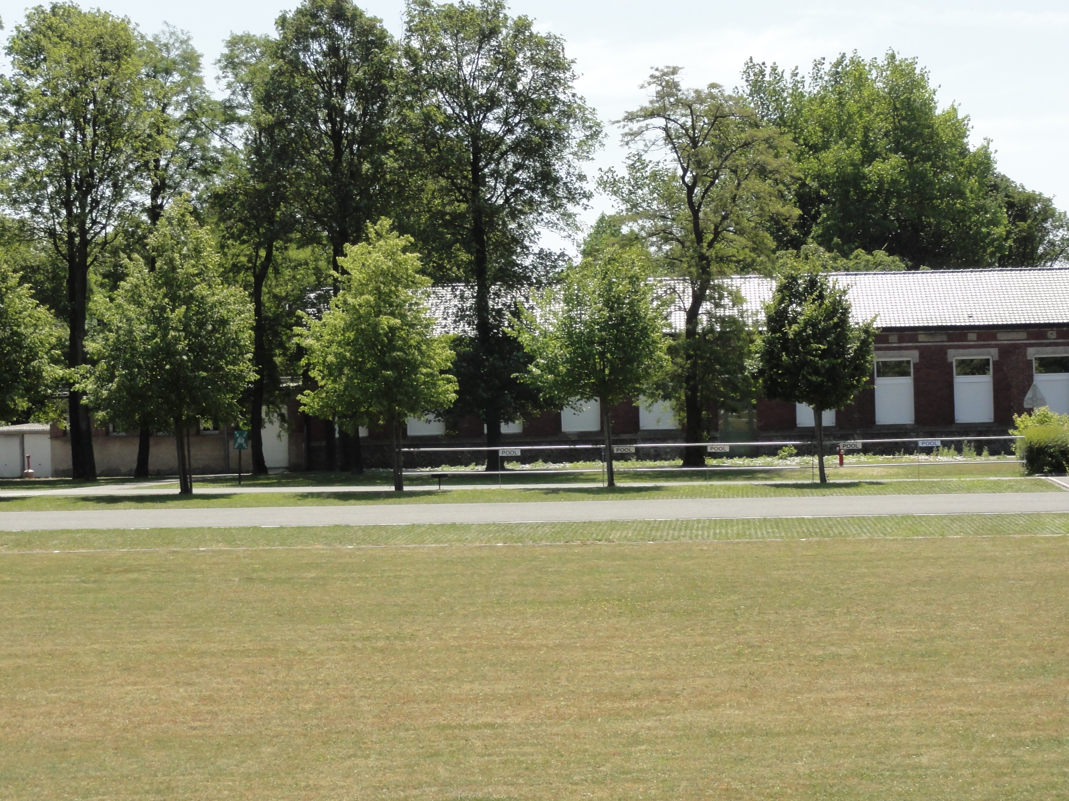 Базилдон. Базилдон город. Elm Creek, Nebraska. Kirkkojärvi comprehensive School.