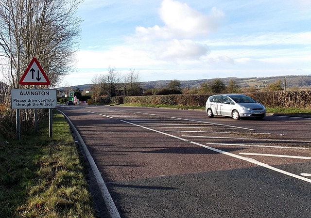 File:NE boundary of Alvington - geograph.org.uk - 3279178.jpg