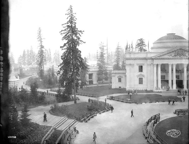File:Nome Circle showing the Oregon Building, Alaska Yukon Pacific Exposition, Seattle, Washington, 1909 (AYP 252).jpeg