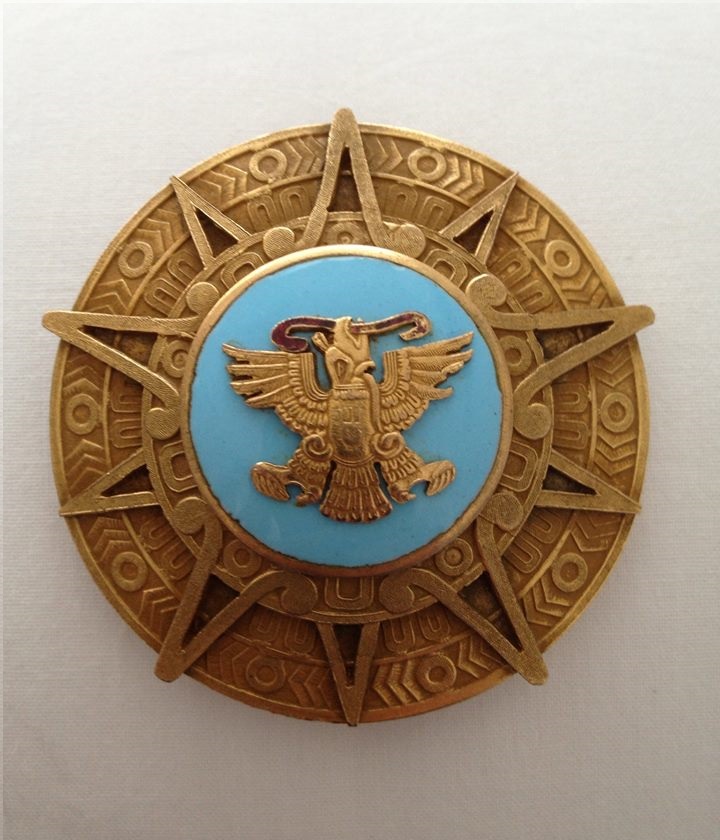 Один из самых красивых современных орденов мира - "Орден Ацтекского Орла" фалеристика