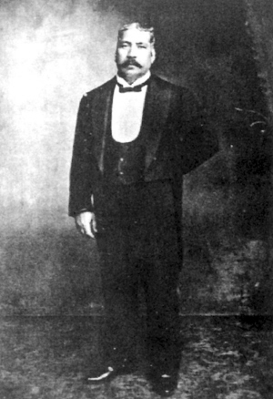 File:Silas Aaron Hardoon.jpg