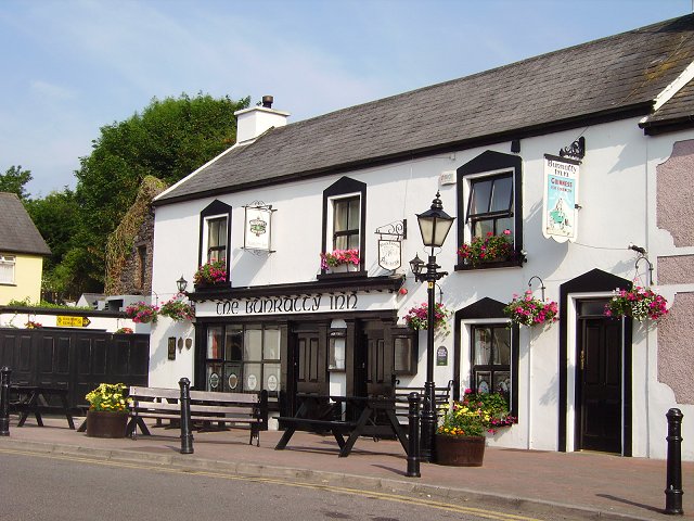 File:The Bunratty Inn - geograph.org.uk - 244331.jpg