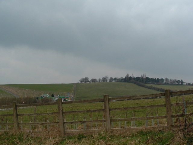 File:The old Tip - geograph.org.uk - 376485.jpg