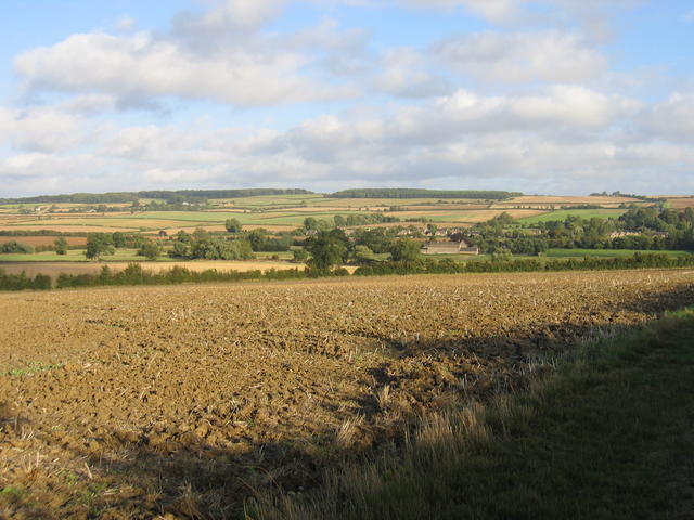 File:View from the road to Ascott under Wychwood - geograph.org.uk - 232792.jpg