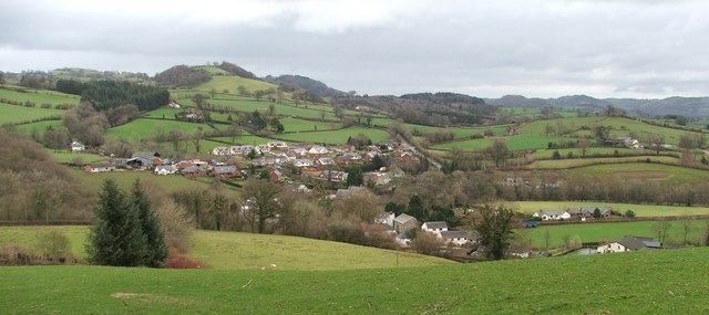 File:View of Pontrobert - geograph.org.uk - 347901.jpg