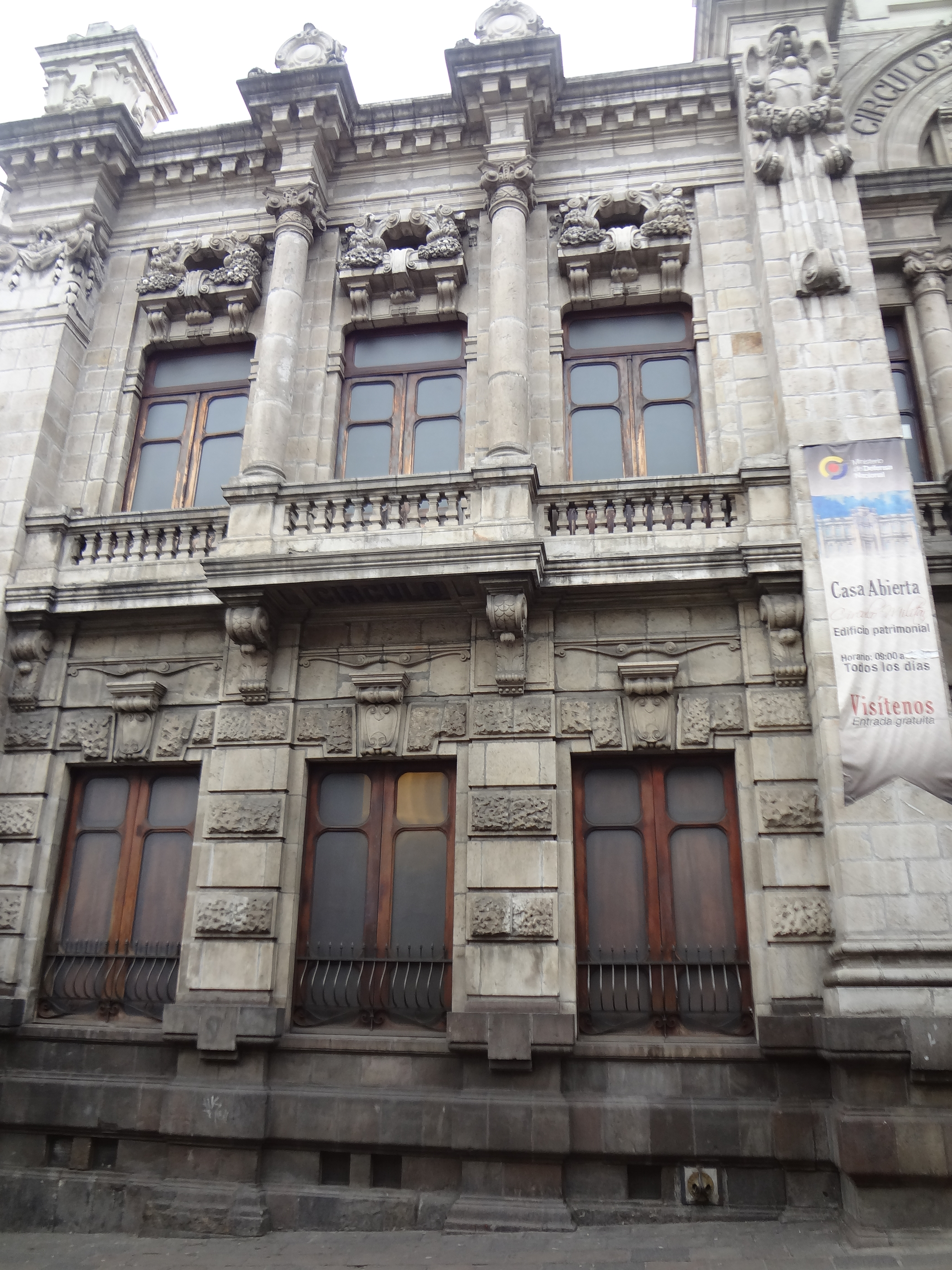 File Quito Palacio Del Antiguo Circulo Militar B Jpg Wikimedia