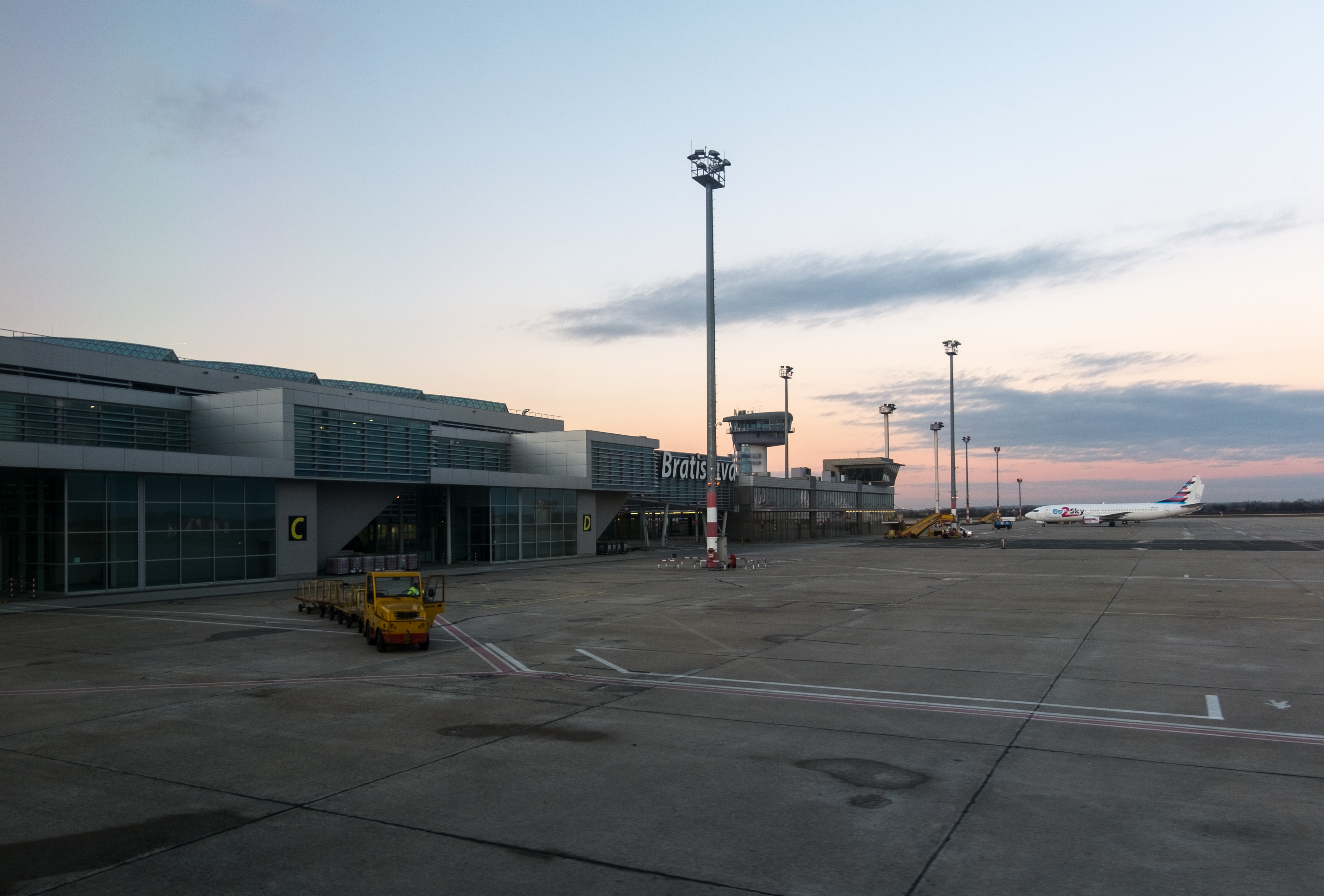 BTS - Bratislava Airport - Bratislava, Slovakia - Luggage