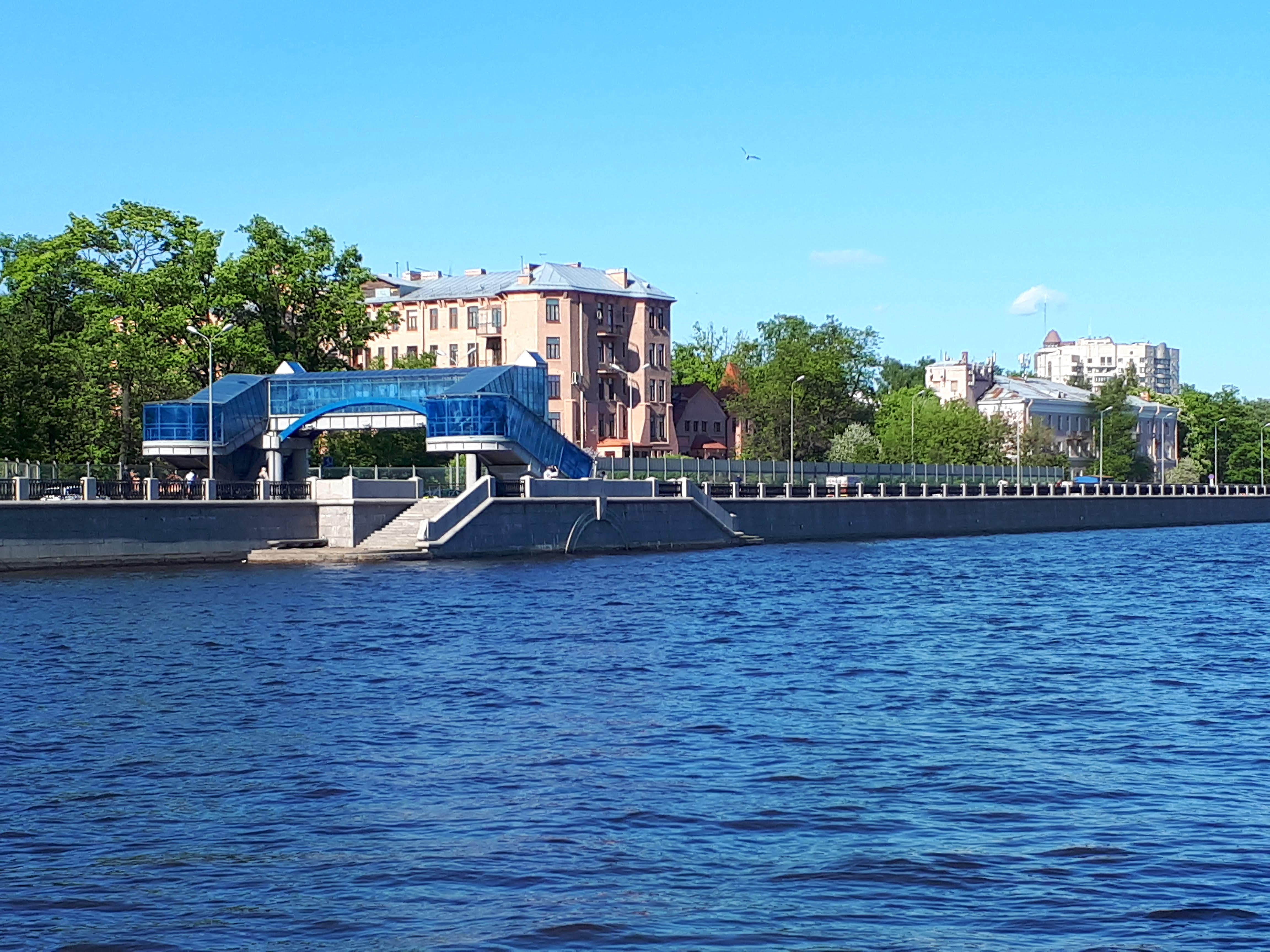 Малая невка санкт петербург. Река большая Невка в Санкт-Петербурге. Река большая Невка. Малая Невка река. Река малая Невка в Санкт-Петербурге.