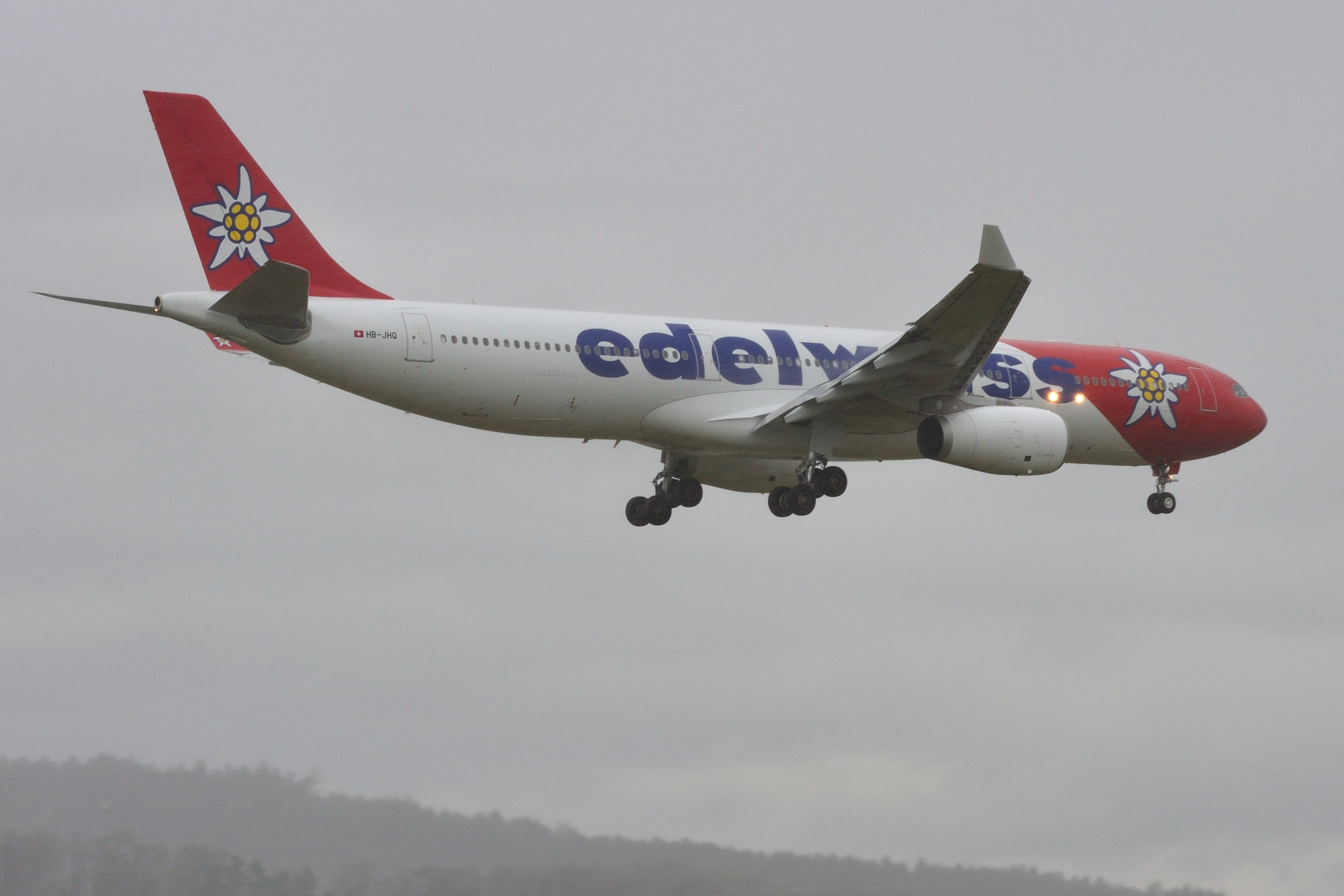 33 16 21. Airbus a330-300 Edelweiss Air. Air Serbia самолеты. Airbus a330-200 Edelweiss Air. Самолеты в авиакомпанией Air Serbia..