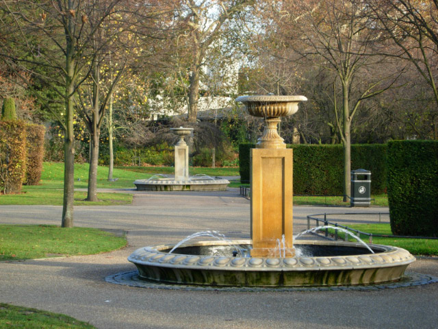 File:Avenue Gardens, Regent's Park - geograph.org.uk - 621895.jpg