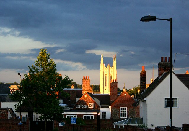 File:Bury St Edmunds Cathedral - geograph.org.uk - 501567.jpg