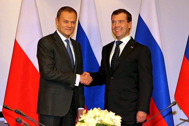 File:Dmitry Medvedev in Poland 6 December 2010-16.jpeg