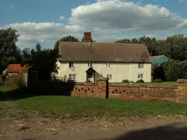 File:Farmhouse at Mill Farm, near Clare, Essex - geograph.org.uk - 225915.jpg