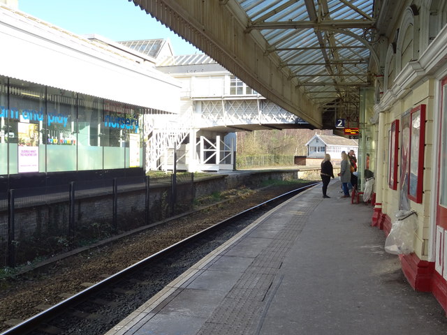 File:Halifax Railway Station (geograph 6407703).jpg