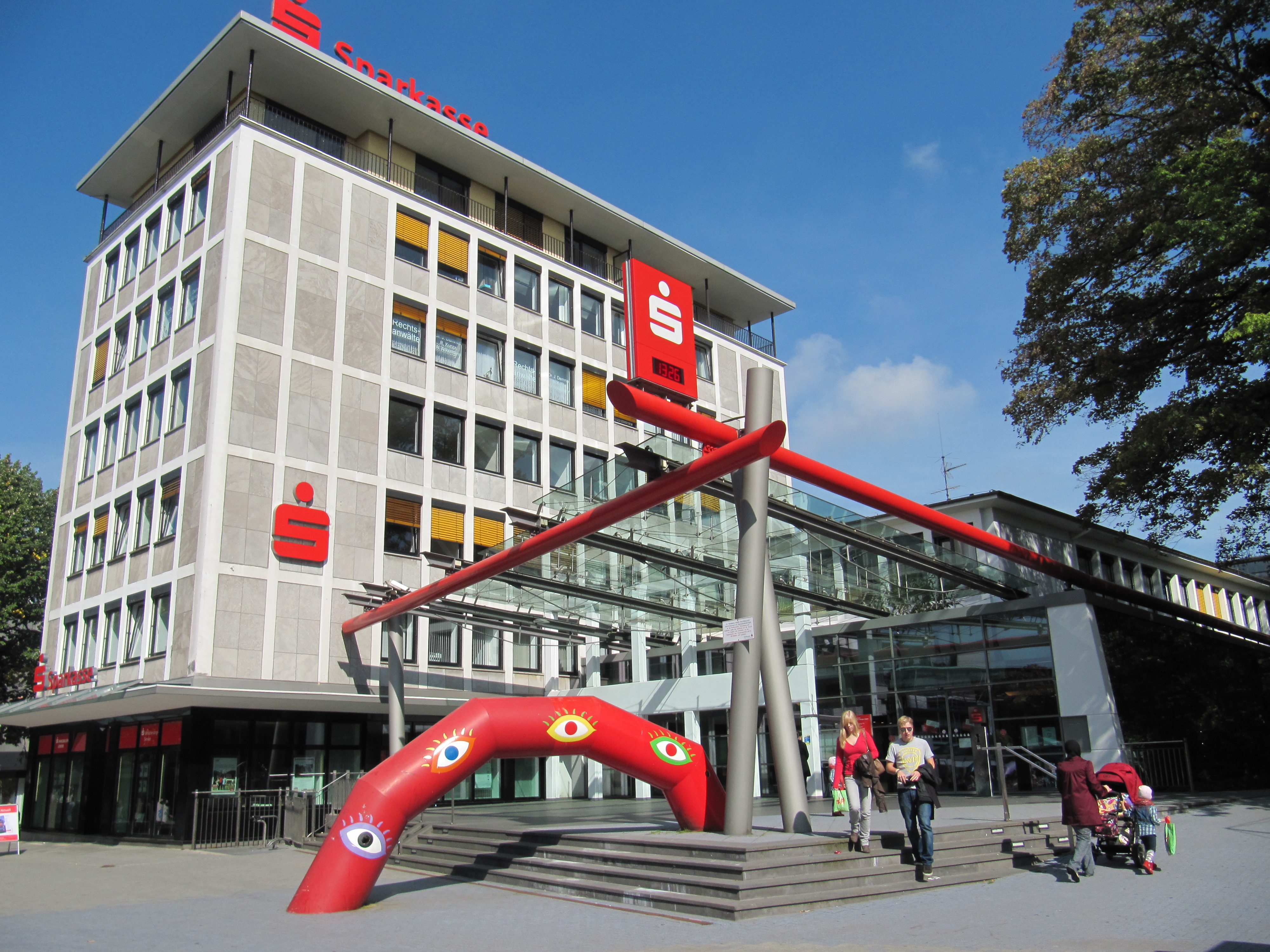 Hauptgeschäftsstelle der Sparkasse Hilden-Ratingen-Velbert in der Velberter Innenstadt.