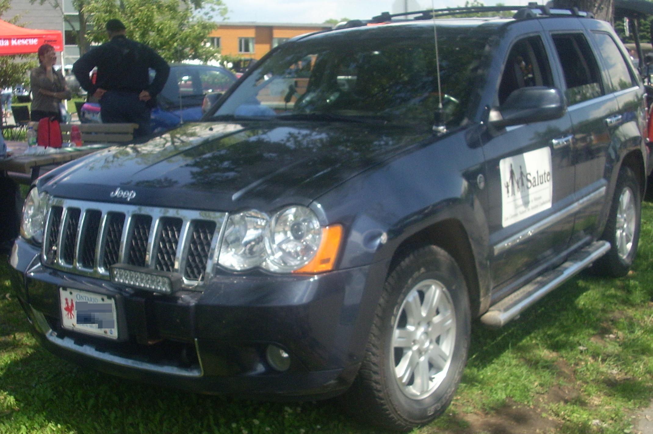 Jeep Grand Cherokee (Ste. Anne' De Bellevue Veteran's Hospital '10).jpg