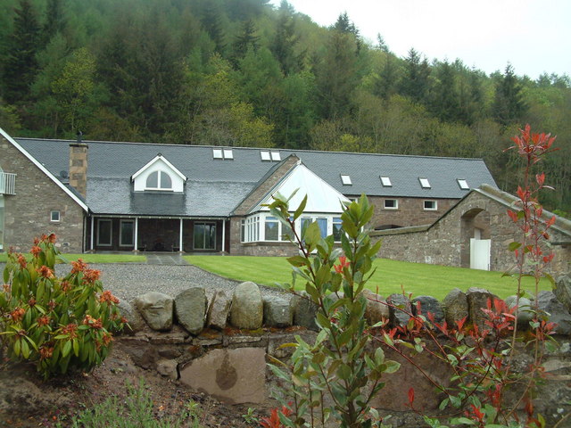 File:Laggan Steading - geograph.org.uk - 171037.jpg