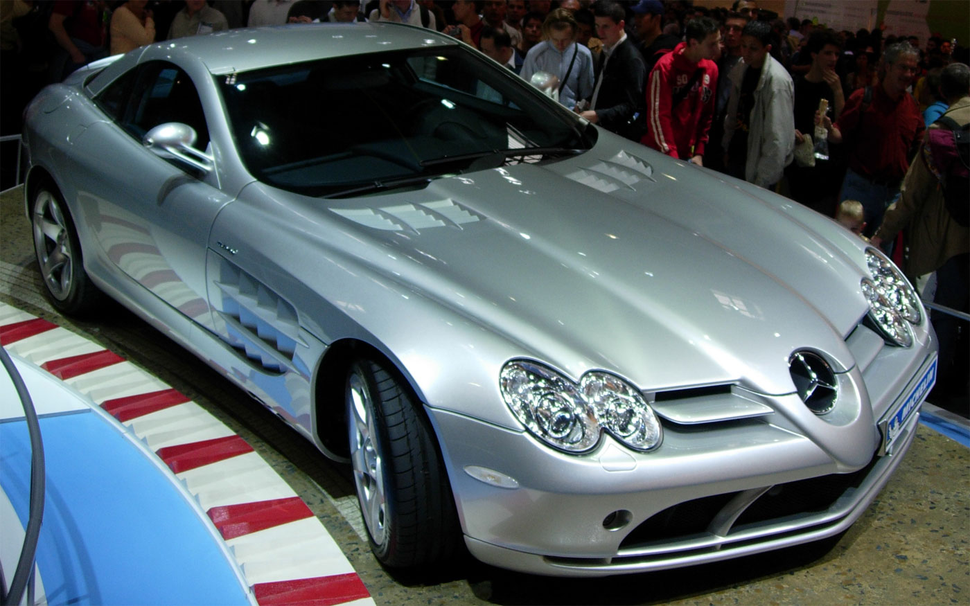 Mercedes benz slr mclaren wikipedia #7