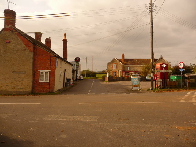 File:Milton on Stour, the garage - geograph.org.uk - 1541766.jpg