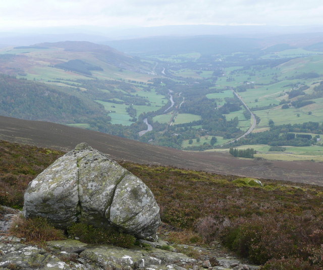 File:North west slopes of Meall Uaine - geograph.org.uk - 998470.jpg