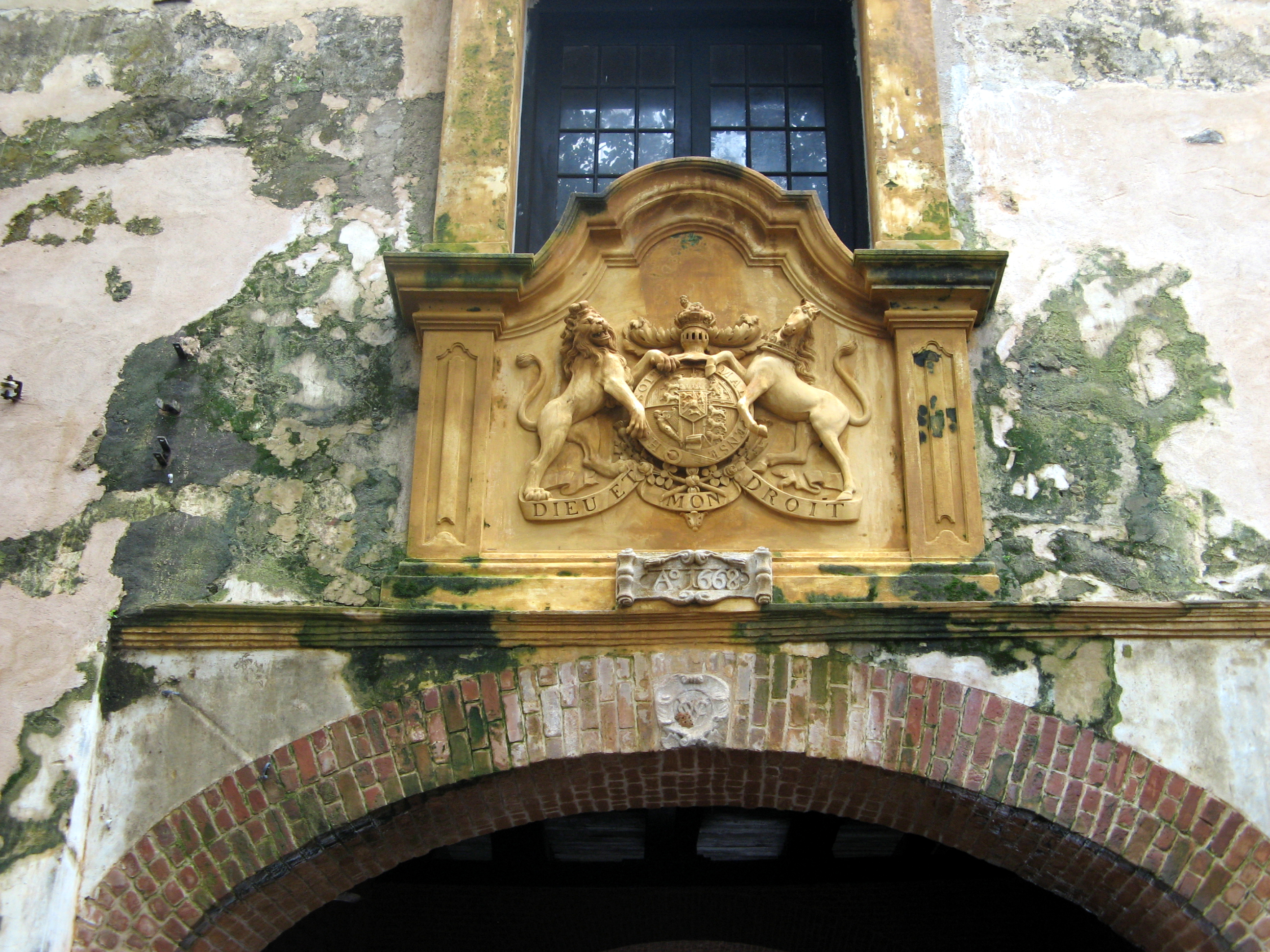 File:Old Gate (outside), Galle Fort 0705.jpg - Wikimedia 